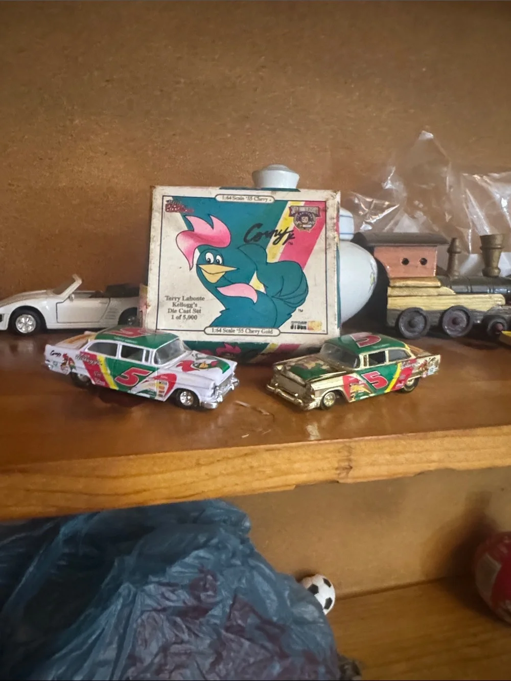 limited edition 1998 Racing Champions diecast set featuring Terry Labonte's #5